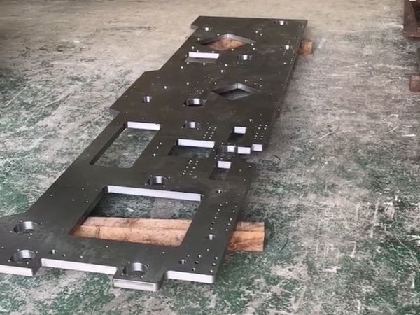 數(shù)控龍門(mén)CNC模具加工